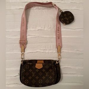 Louis Vuitton Multi Pochette Bag